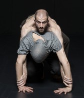 John,DV8-Ian Garside-ph.Kris Rozental