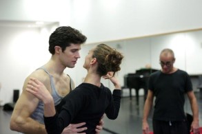 Polina Semionova, Roberto Bolle et Mauro Bigonzetti pendant les répétitions-ph.Brescia et Amisano